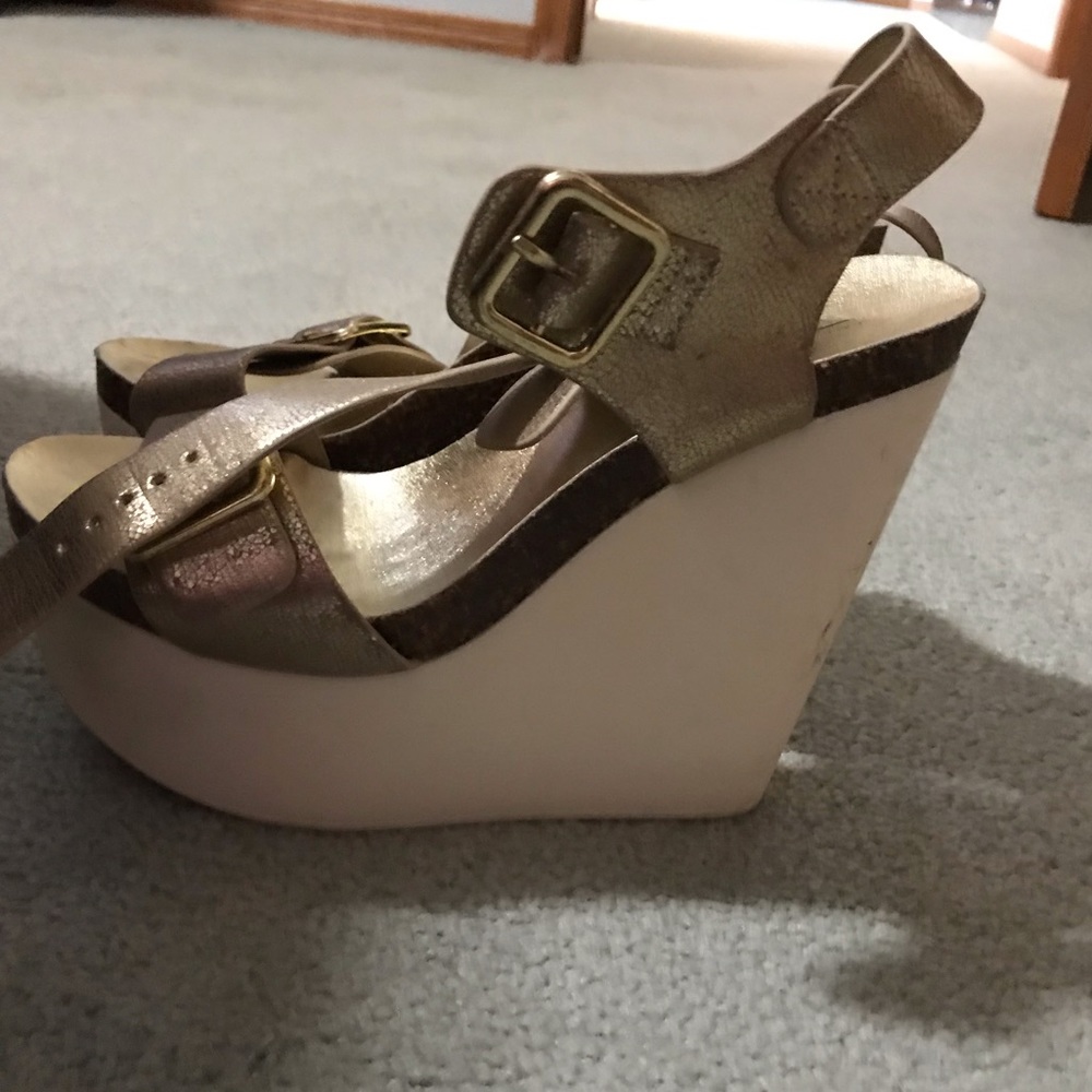 Call it spring platform sandals size 8
